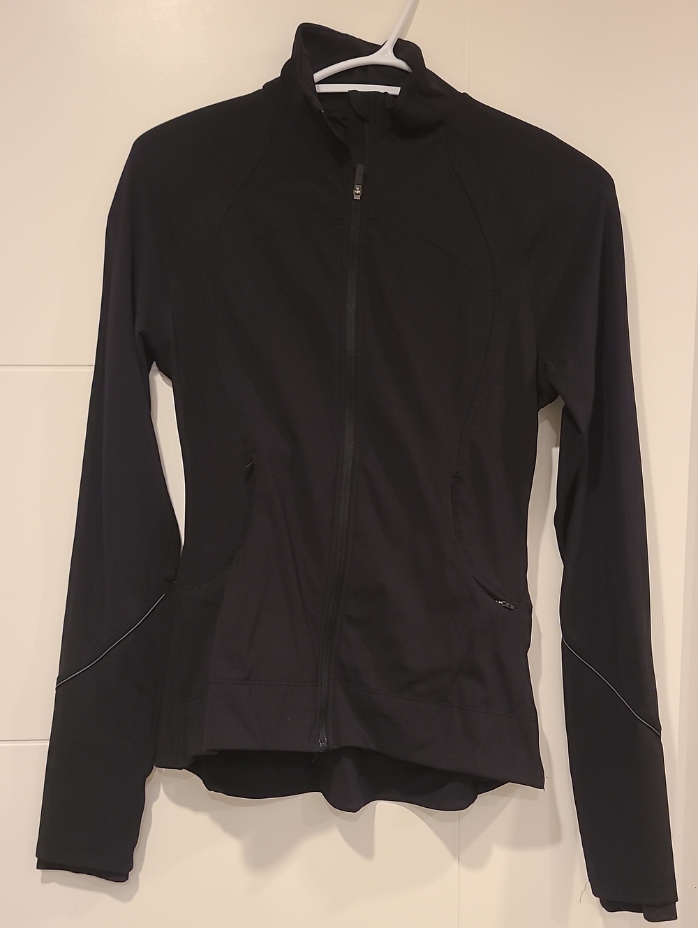 Lululemon Size 2 Black Zip-Front Women's Active Jacket